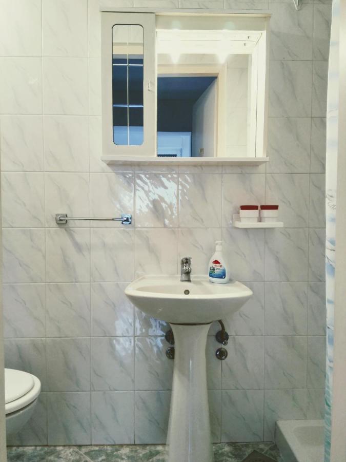 Apartments And Room Markovic โรวินสโก เซโล ภายนอก รูปภาพ