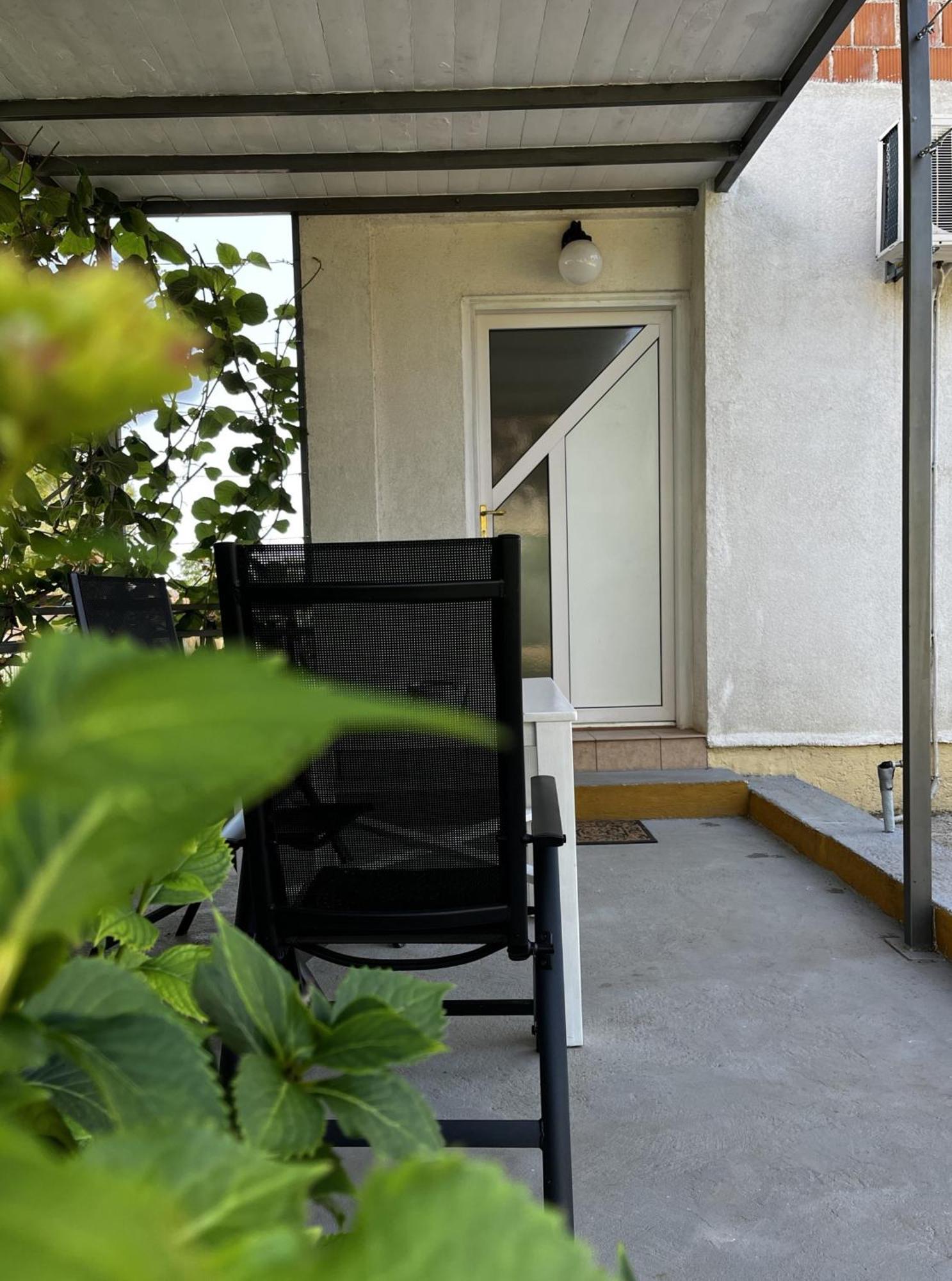 Apartments And Room Markovic โรวินสโก เซโล ภายนอก รูปภาพ