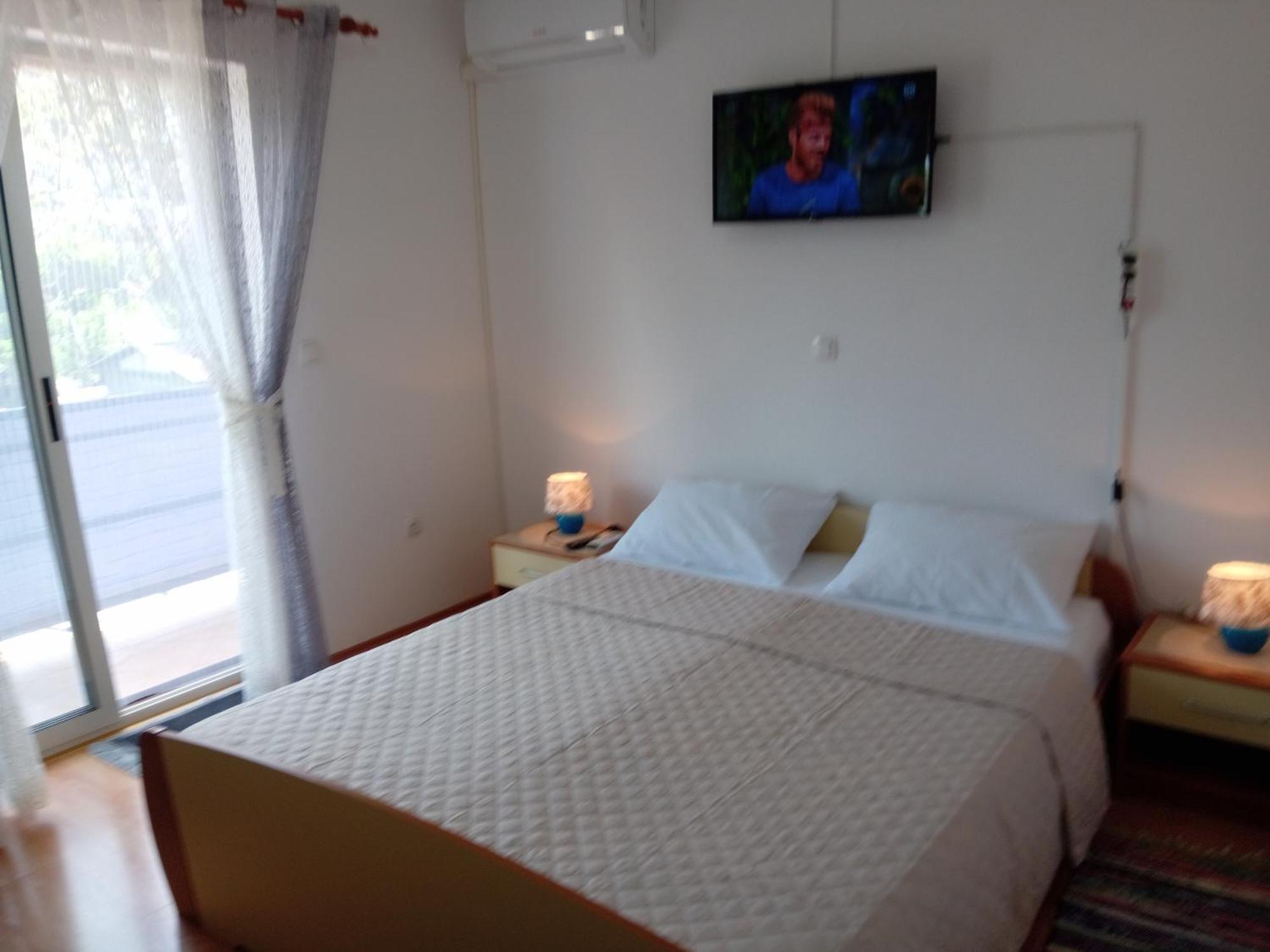 Apartments And Room Markovic โรวินสโก เซโล ภายนอก รูปภาพ