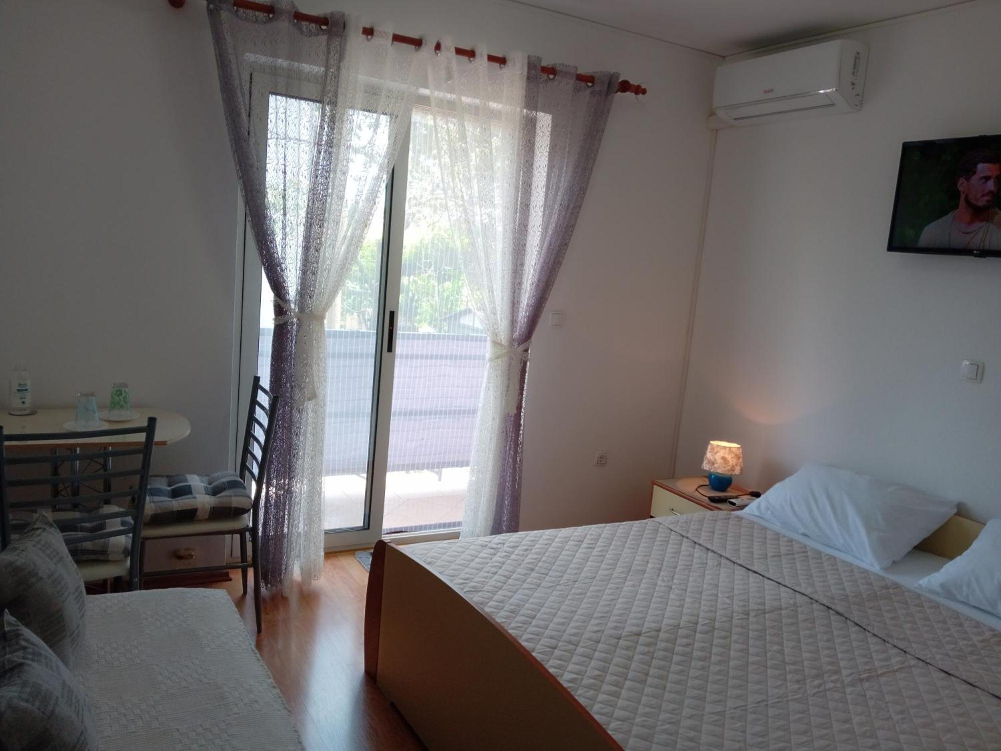 Apartments And Room Markovic โรวินสโก เซโล ภายนอก รูปภาพ