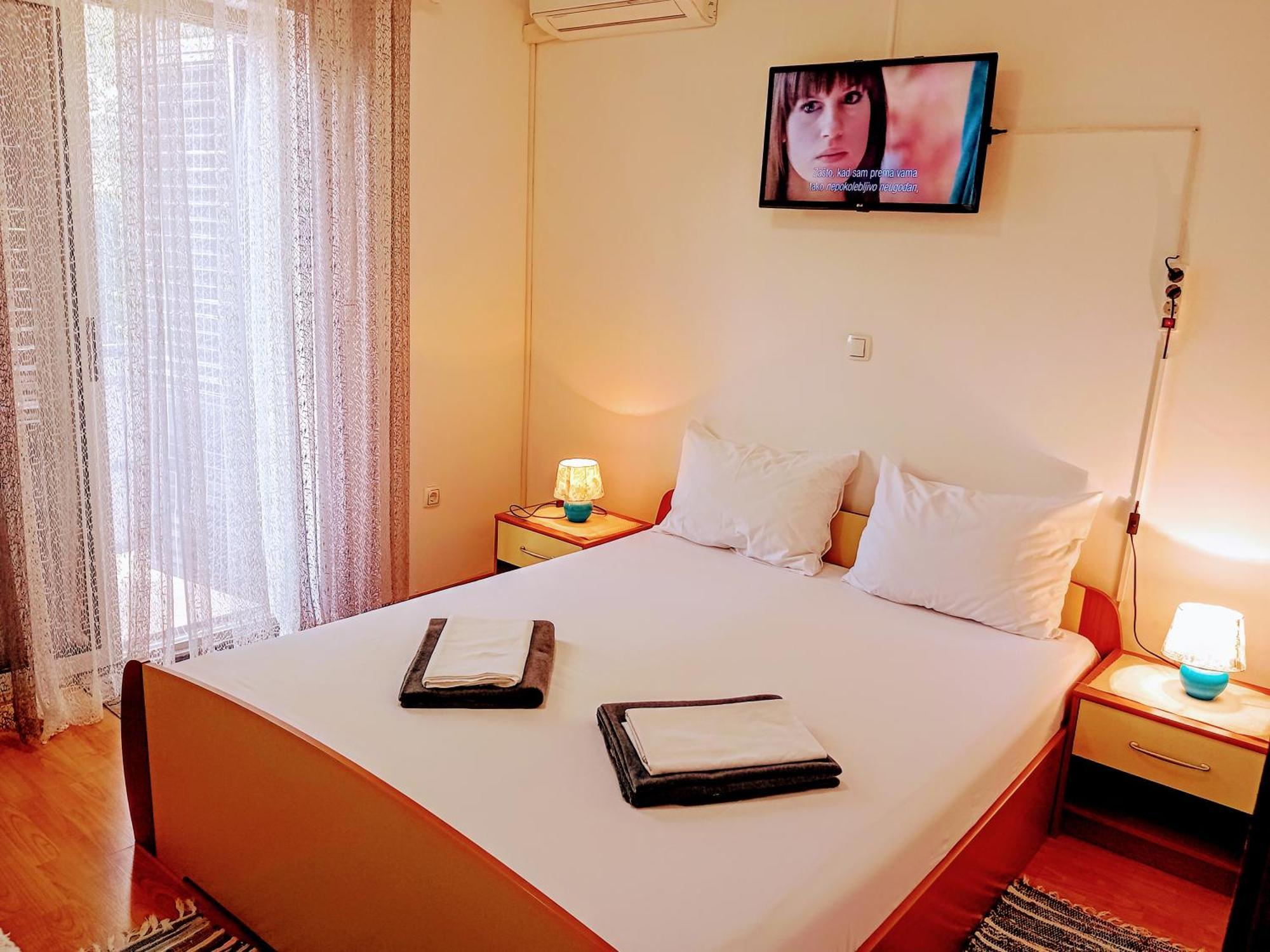 Apartments And Room Markovic โรวินสโก เซโล ภายนอก รูปภาพ