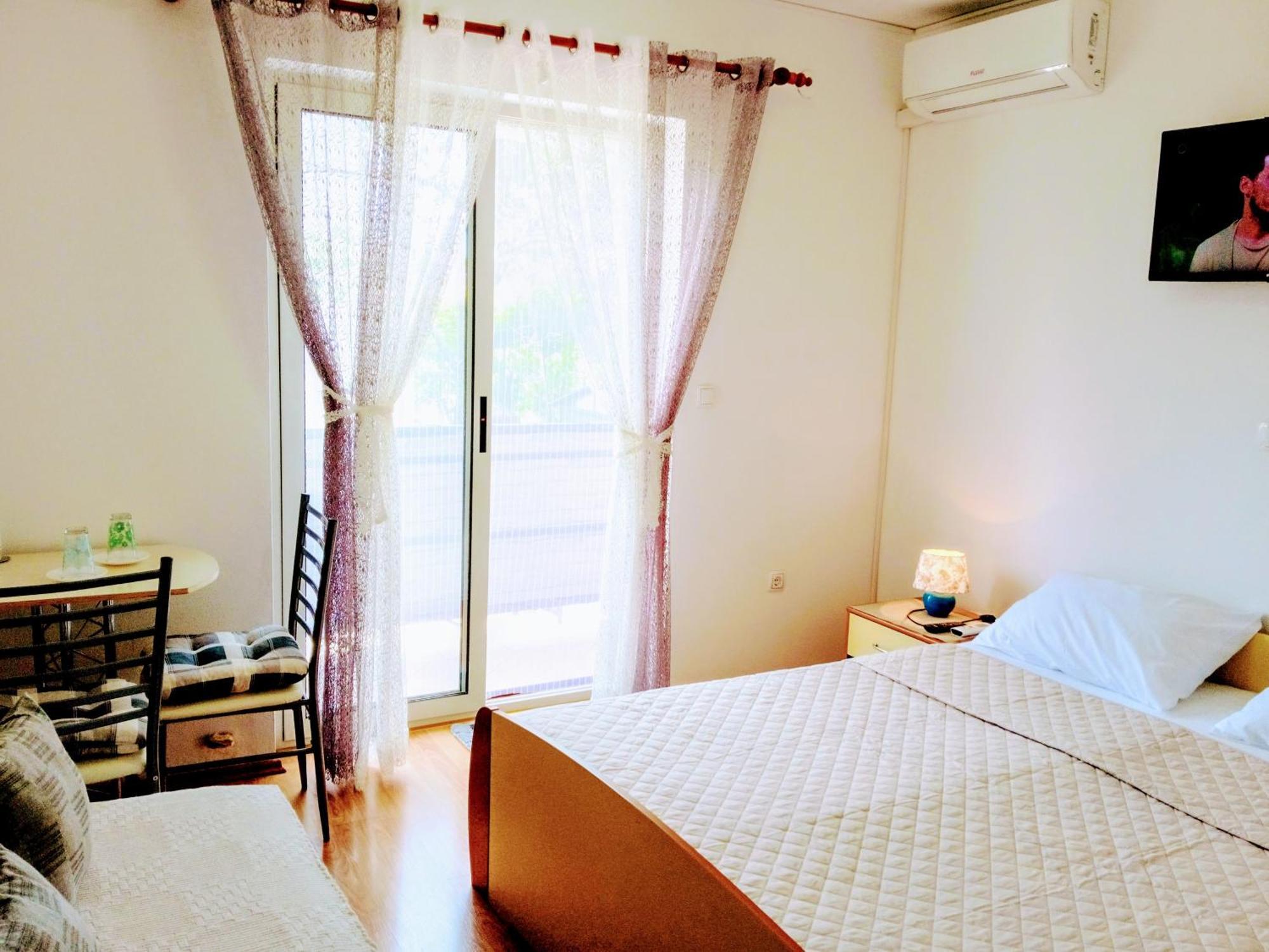 Apartments And Room Markovic โรวินสโก เซโล ภายนอก รูปภาพ