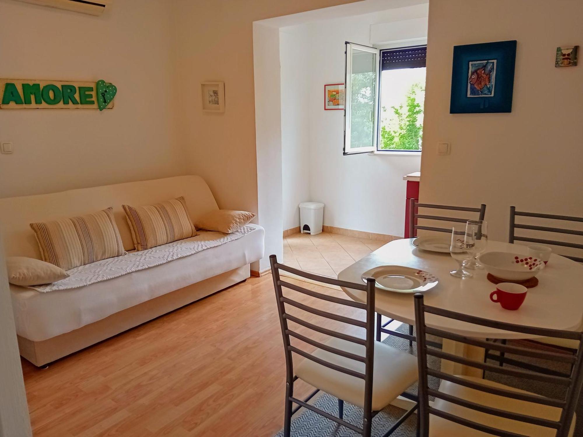 Apartments And Room Markovic โรวินสโก เซโล ภายนอก รูปภาพ